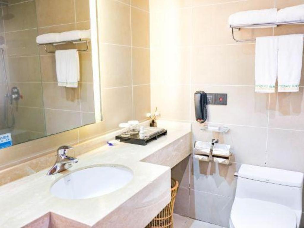 Wyndham Garden Hotel Lingshui  Zewnętrze zdjęcie