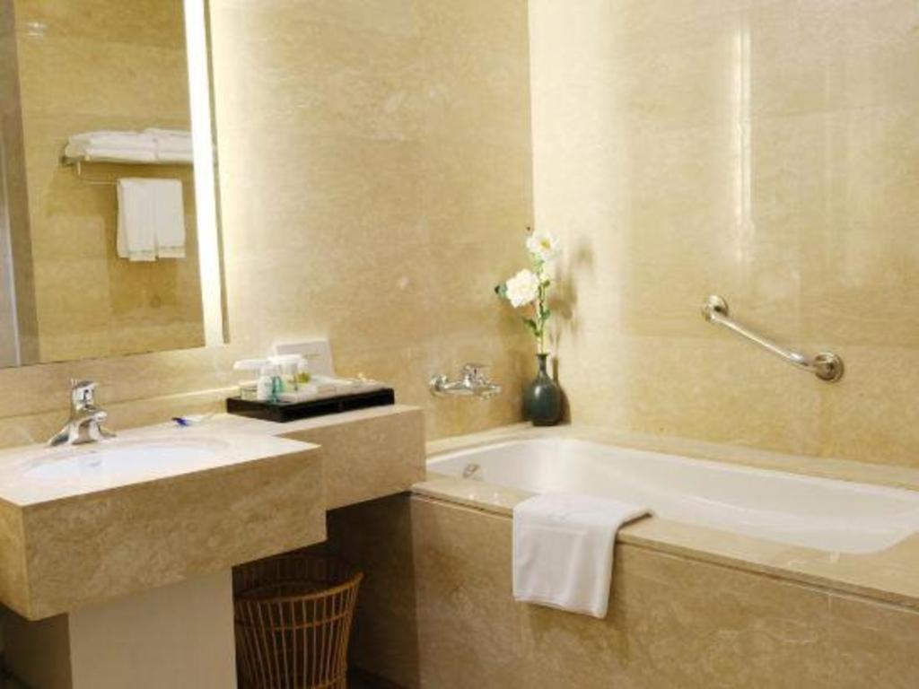 Wyndham Garden Hotel Lingshui  Zewnętrze zdjęcie